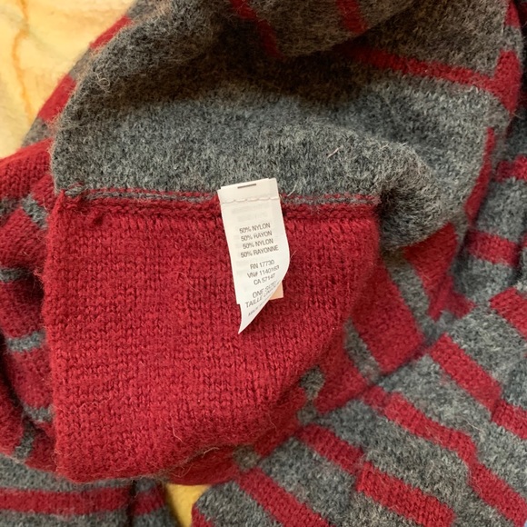 NWOT Red and Gray Striped Infinity Scarf - Picture 6 of 8